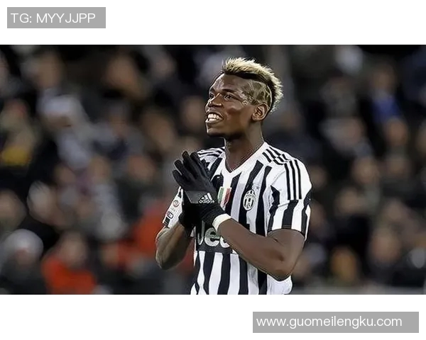 足球球星怒火难掩赛场瞬间情绪爆发引发热议